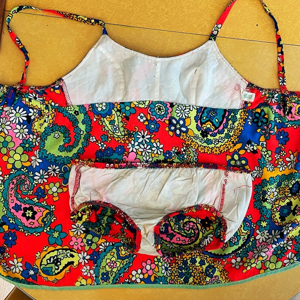 1970s Lemon Frog Bark Cloth Tankini Swim Set - Picture 8 of 11